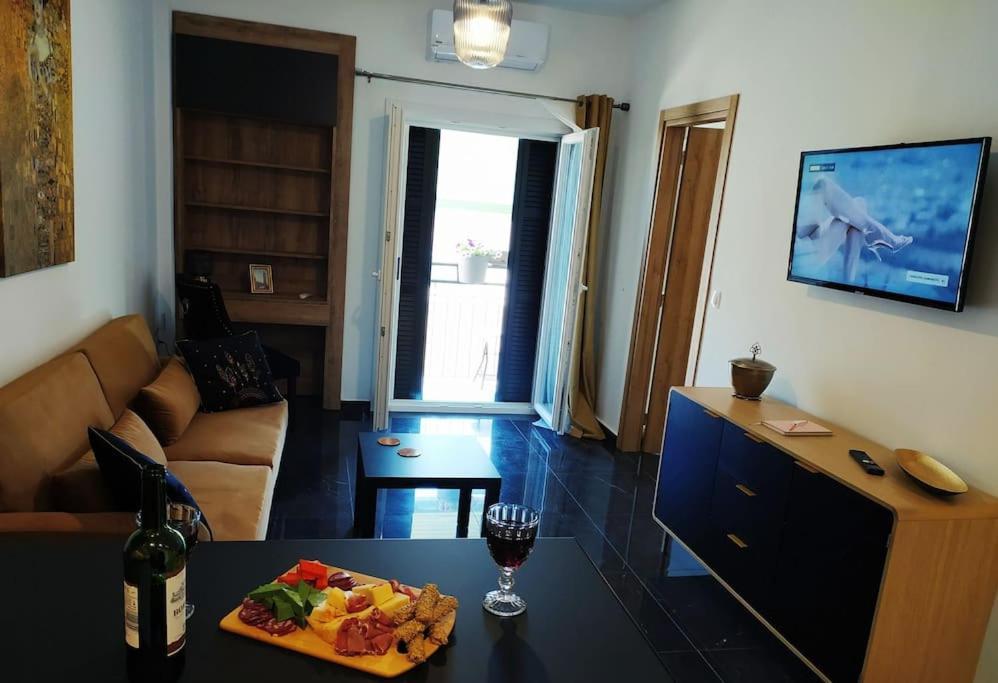 Chrysa's Cozy Corfu (city)